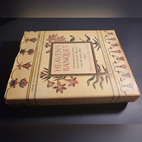 HEAVEN'S BANQUET VEGETARIAN COOKING LIFELONG HEALTH THE AYURVEDA WAY - Picture 2 of 9